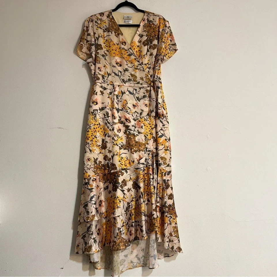 Платье макси Anthropologie BHLDN Vone Batara с цветочным рисунком многоярусное с запахом размер большой - Изображение 2 из 4