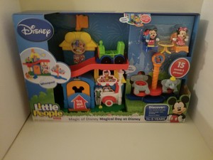 little people magical day at disney