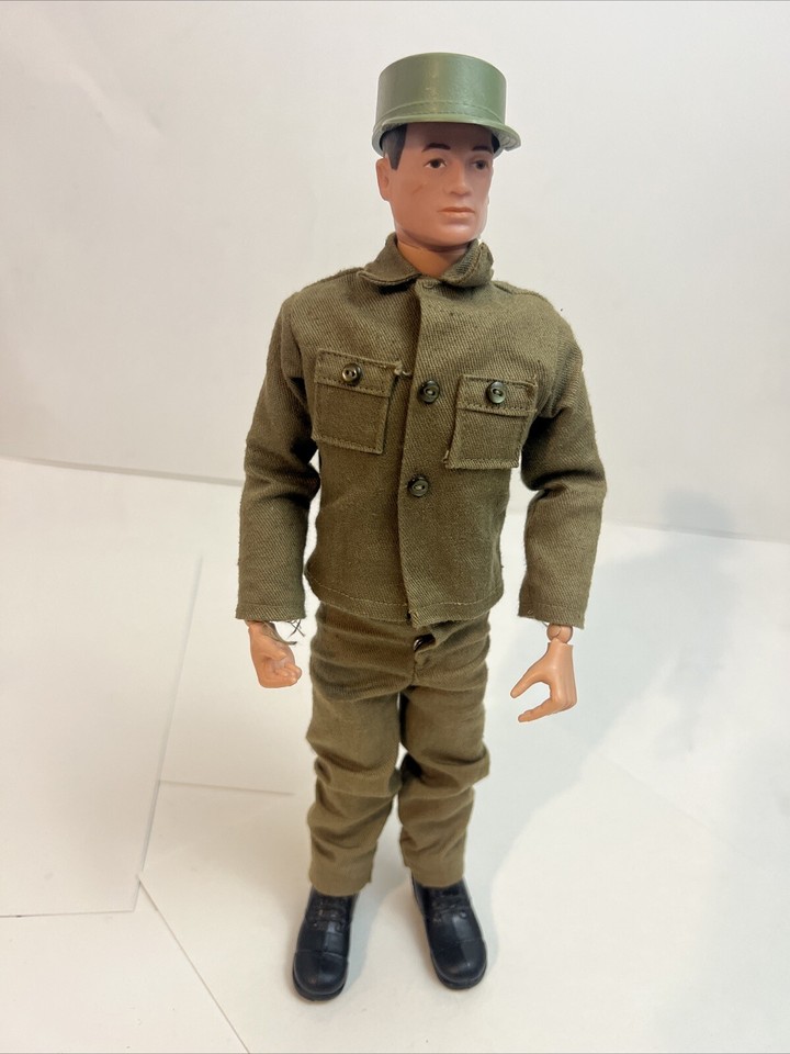 Vintage GI Joe 1964 Brown Hair Action Figure Hasbro W/ Clothes/Uniform