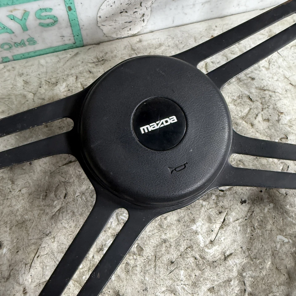 78-85 Mazda RX7 volante y botón de bocina FB SA Foto 4 de 4