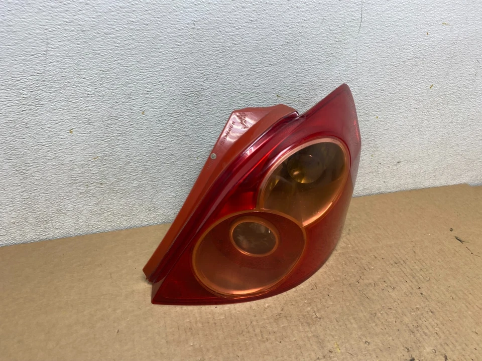 Lanterna traseira lateral direita do passageiro Toyota Yaris Hatchback 2007 a 2008 L8078 DG - Imagem 3 de 4