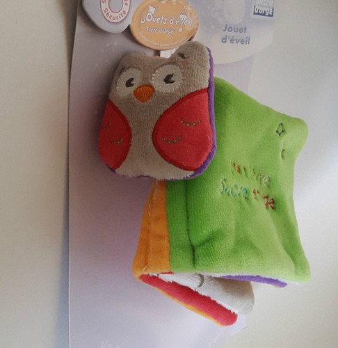 SUCRE D'ORGE JOUET D’ÉVEIL (SONORE, TACTILE, VISUEL) LIVRE PELUCHE HIBOU 10*10CM - Picture 2 of 8