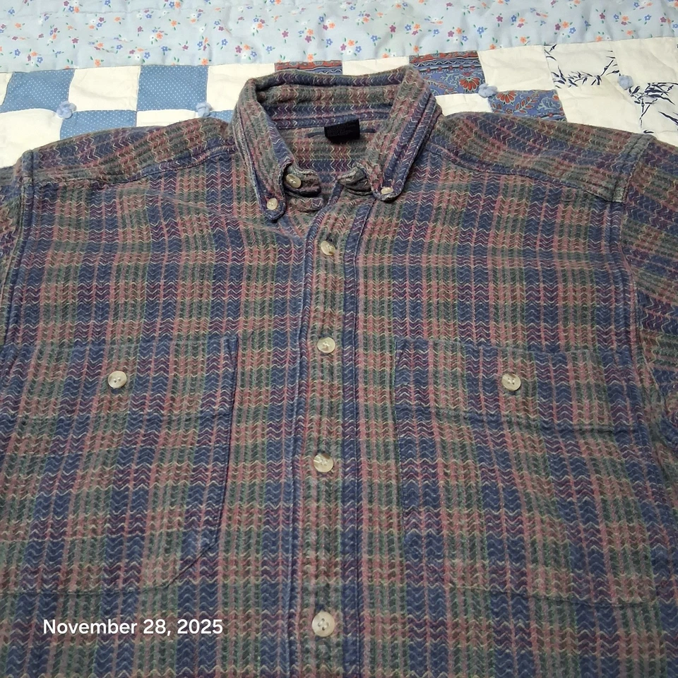 Vintage Northern Isles Flannel Button Down Shirt Mens Size Medium Plaid - Image 3 of 4