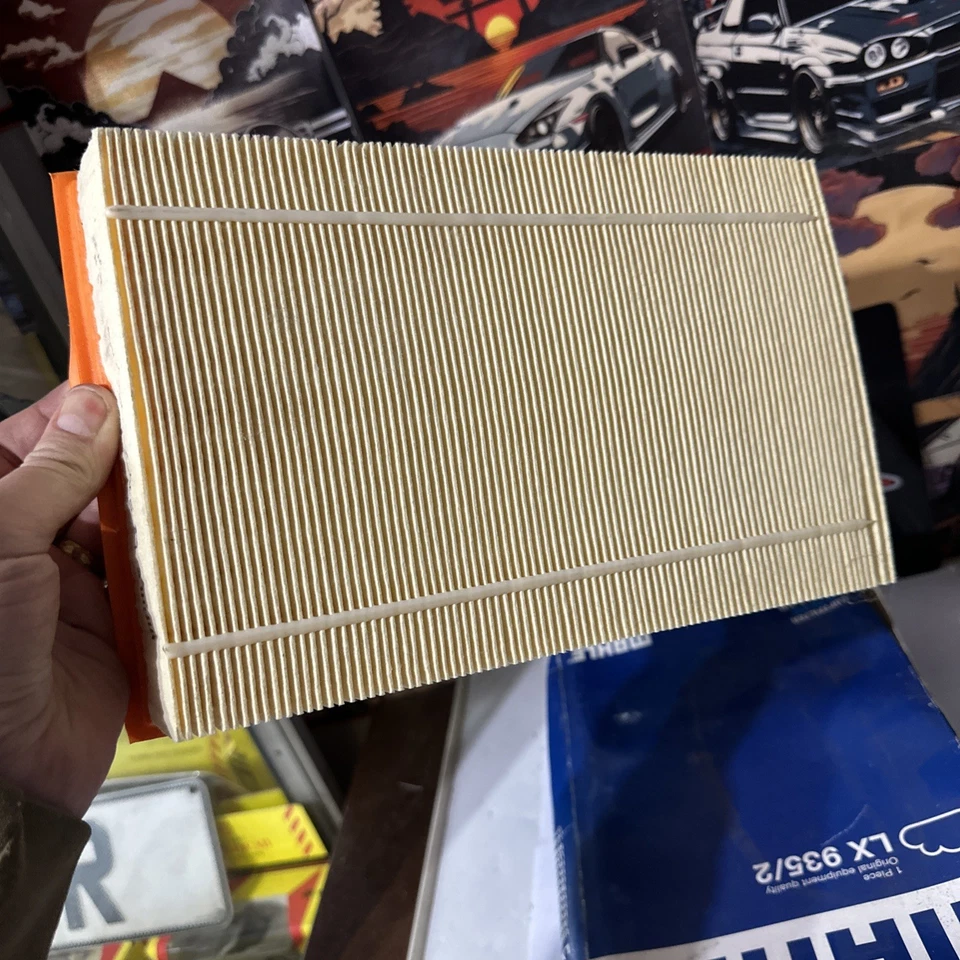 Air Filter Fits Ford Transit MK6 Mk7 Mk8 2.0 2.2 2.4 TDCI Bosch 1457433070 S3070 - Image 3 of 4