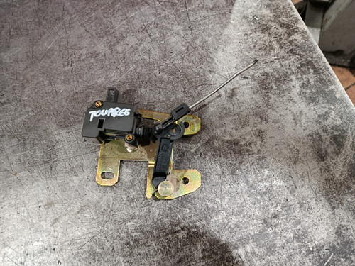 Stellmotor Heckklappe Zentralverriegelung ZV VW Touareg 7L R5 7L6827425