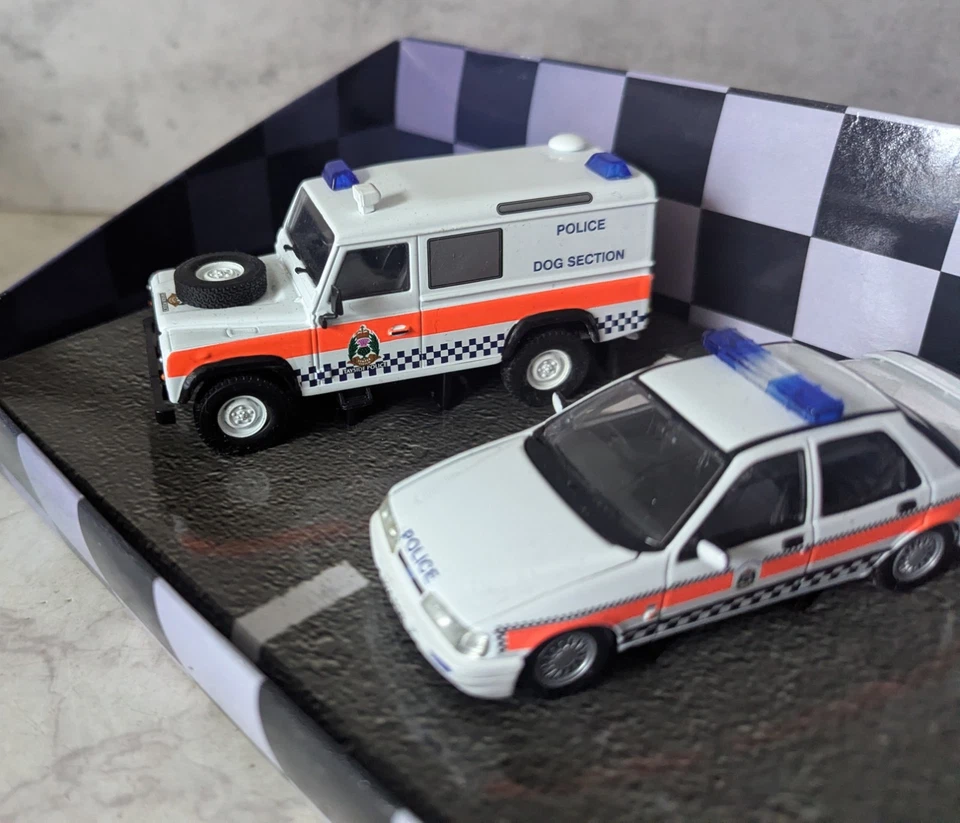 Corgi TP1002 Tayside Police Set of Land Rover & Sierra Cosworth 1:43 Scale Boxed - Image 4 of 4