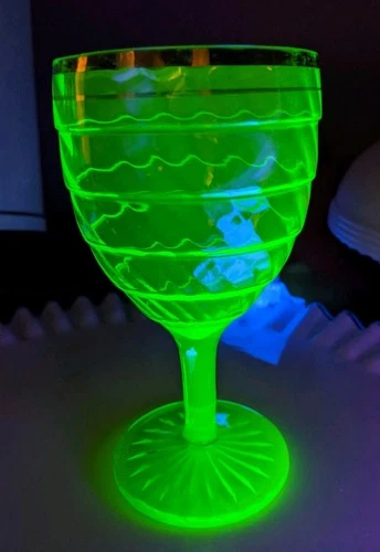 Anchor Hocking Block Optic 5.75" Green Depression Uranium Glass Goblet Gold Trim