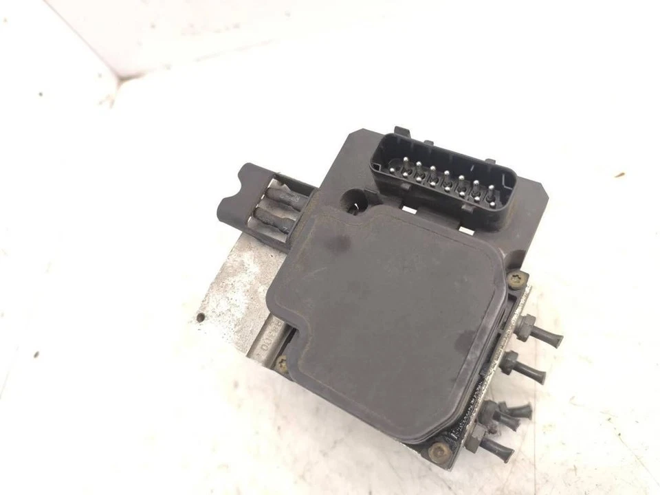 Mercedes-Benz S320 W220 1999 ABS Control Unit A0034318012 Petrol 165kW - Image 2 of 4