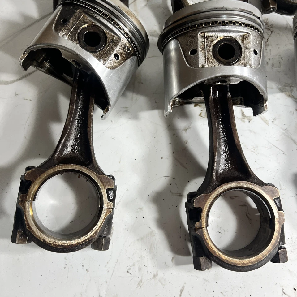 Комплект поршней и соединительных стержней двигателя 79-83 Nissan 280zx 6 L28 2,8 л 280z - Изображение 3 из 4