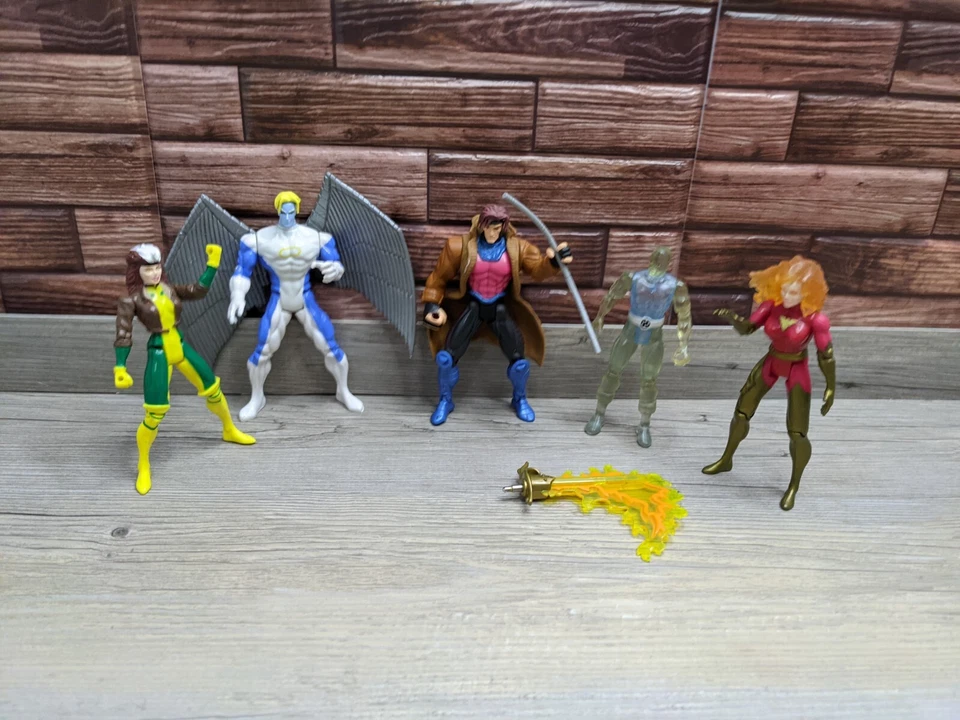 Lote de 5 bonecos Marvel X-Men Toy Biz 1992-96 Rogue Gambit Iceman Archangel Pheonix - Imagem 2 de 4