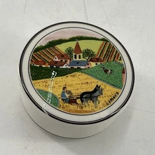 Villeroy & Boch Naif  Luxembourg Porcelain Trinket Box LaPlau Country Scene 3x2