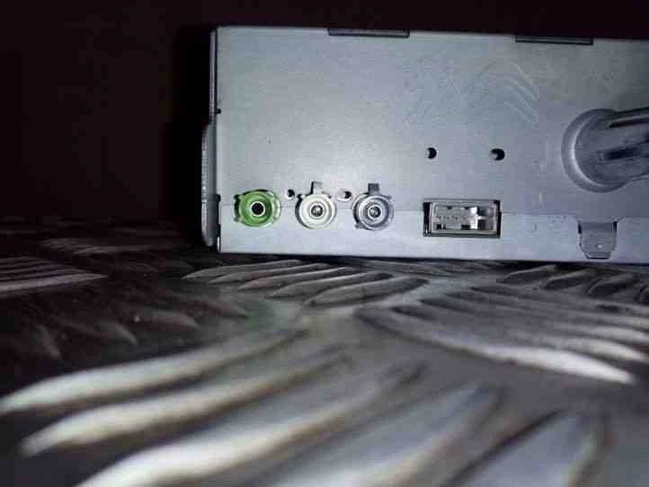 Peugeot 508 Music Player with GPS A2C53368136 1.6 Diesel 82kw 2011 26156145 - Image 3 of 4