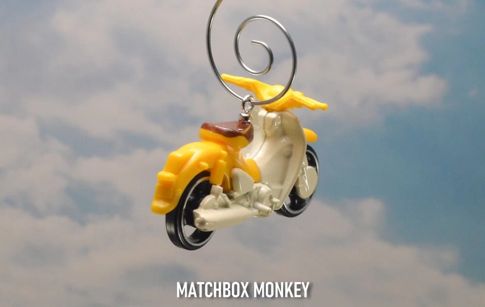 Honda Super Cub Moped Motorcycle Dirt Bike 50cc Custom Christmas Ornament 1:33 - Image 3 of 4