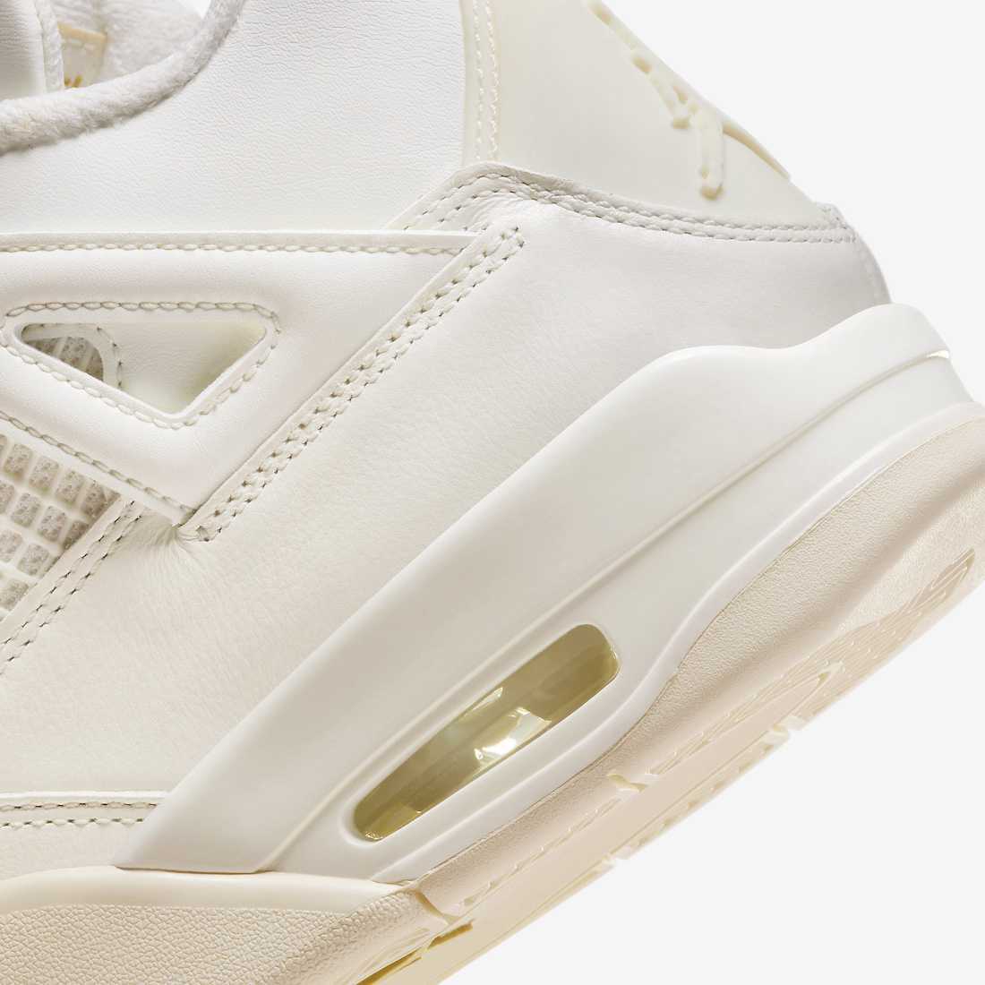 スニーカー Nike WMNS Air Jordan 4 Retro White & Gold AQ9129-170 AQ9129-170 Nike Air Jordan 4 Retro White Metallic Gold Sail