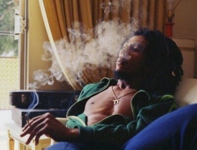 Bob Marley Unsigned 10x8 Photo - Jamaican singer, musician and songwriter *3909