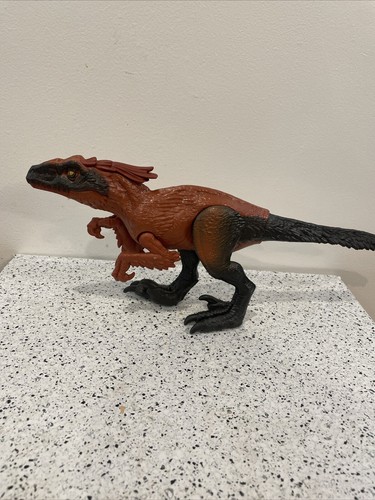 Jurassic World Dominion Pyroraptor 12" Figure - Picture 2 of 15