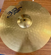 Paiste 302 Crash/Ride 18 Cymbal Cracked.