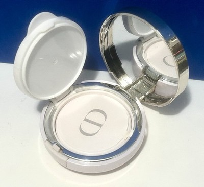 DIOR Capture Dream Skin Cushion Foundation 010 No Box Or Applicator