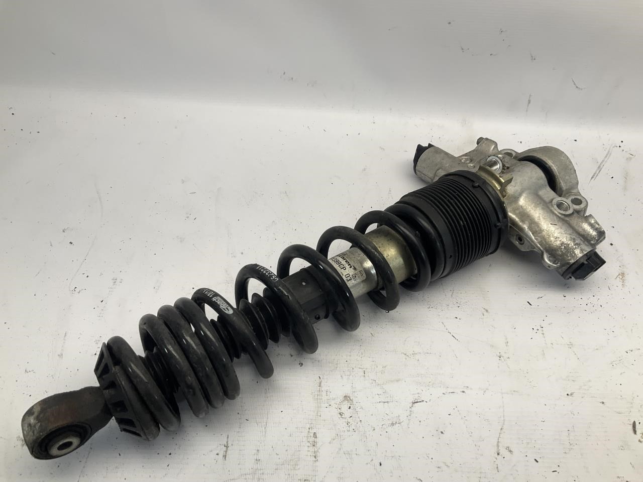 15-17 McLaren 650S Front Left Shock Strut Absorber P