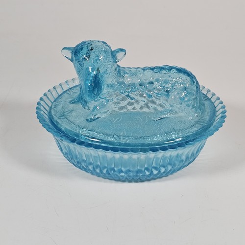 Vintage Degenhart RARE Nesting Sheep Blue Glass 