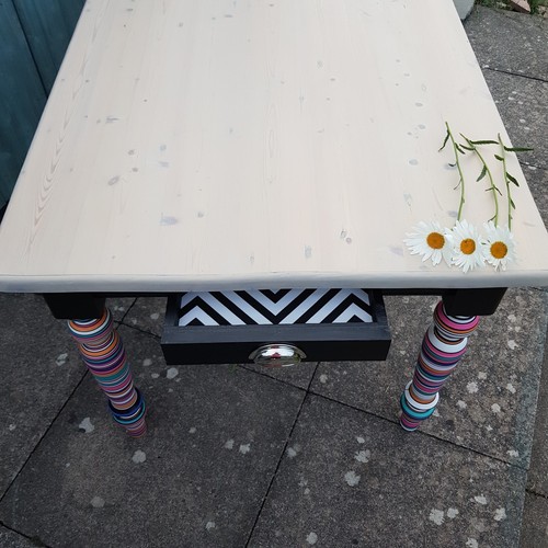 Country Farmhouse Table 5' X 3' X 31" Fully Restored Ready For A New Home - Picture 2 of 8