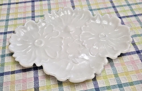 Rare & Beautiful Vintage Milk Glass Floral Dish/Tray/Trinket Semi Clear Edge