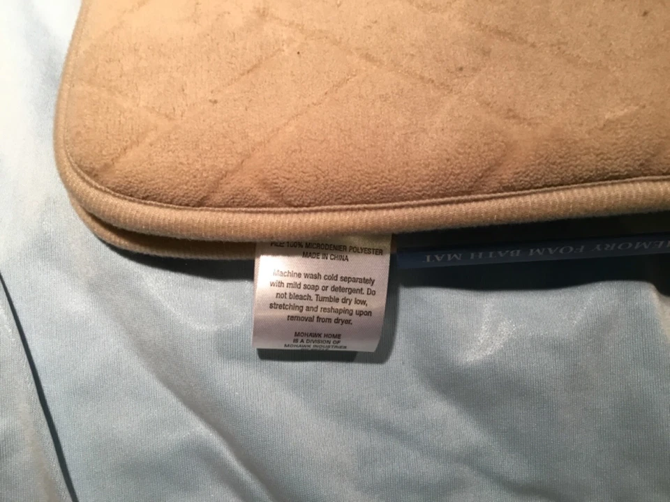 2 Tranquility Memory Foam Tan Bath Mat 17"x24" 1 w/Tags & 1 w/o Tags - Image 4 of 4