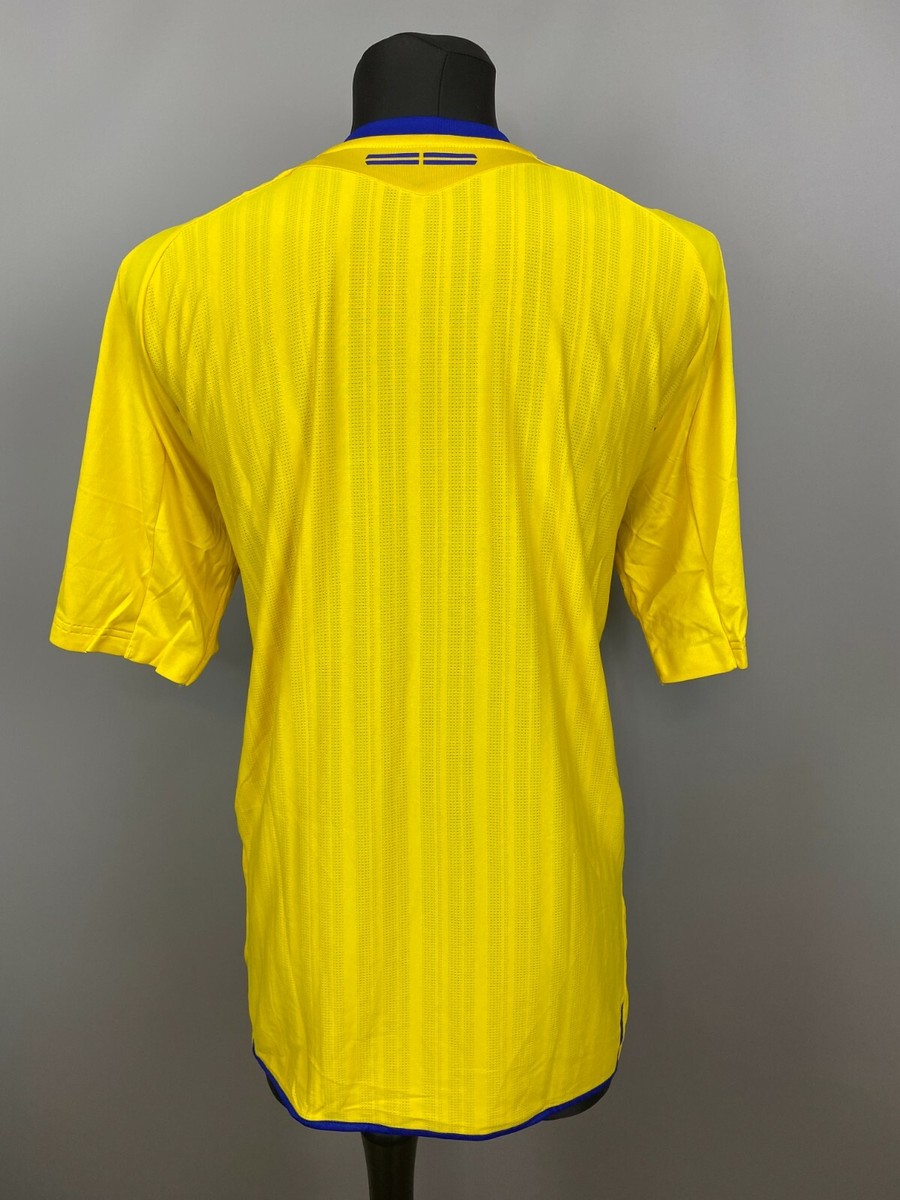 Maillot suede dans maillots de football des sélections