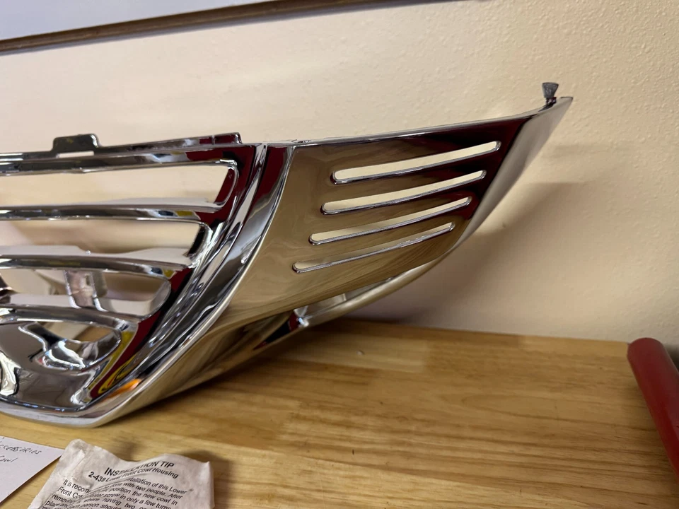 Mostrar accesorios cromados Honda GL1500 cubierta inferior carcasa parte # 2-438 nuevo. Foto 3 de 4