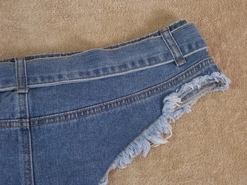 Denim micro mini shorts mid rise thong with belt soft cheeky size 28 30 x 1 - 第 9/11 張圖片