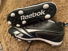 REEBOK RB 903 SIZE 5.5 FOOTBALL/BASEBALL RUBBER CLEATS NEVER WORN 