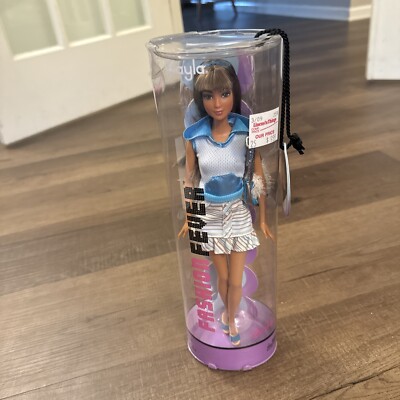 NIB BARBIE FASHION FEVER 2004 KAYLA
