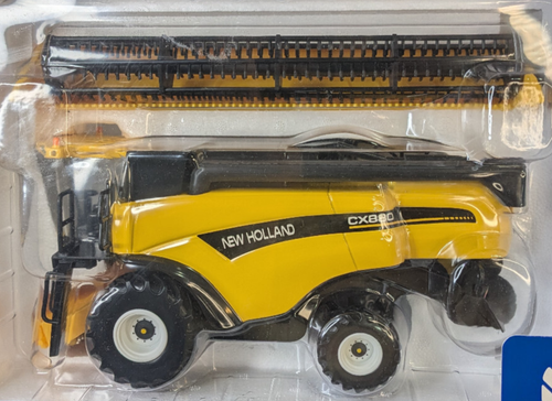 Britains 2002 New Holland CX880 Combine 1:32 - Picture 4 of 10