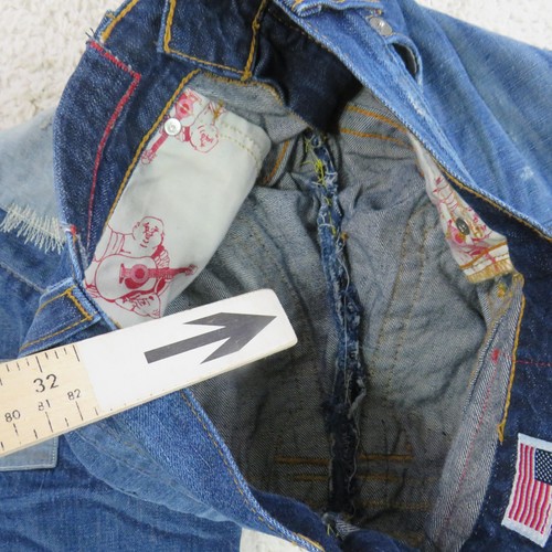 Pantalones de mezclilla True Religion para hombre 32x33 azul desgastado parche reparación dobladillo recto crudo EE. UU. - Imagen 12 de 14