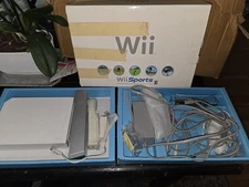 Nintendo Wii RVL-001 White Video Game Console Box Bundle Matching Serial