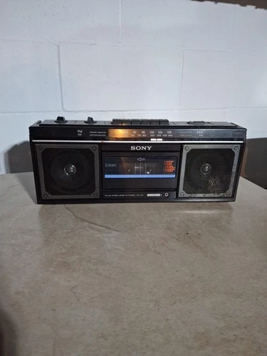 Sony CFS-230 Portable FM/AM Stereo Cassette-Corder Just Radio NO POWER CORD