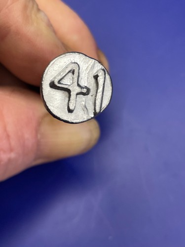 1941 DATED RAILROAD NAIL -- RAISED NUMBERS -- - Picture 15 of 23