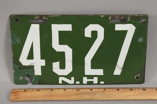 Antique c1910 First Issue NEW HAMPSHIRE Automobile Car Enameled License Plate