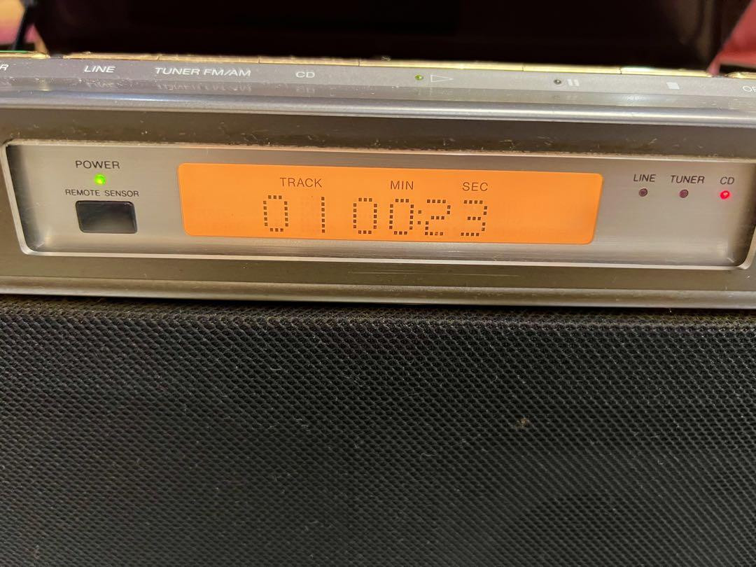 SONY D-3000 Celebrity CD radio player working item SONY D-3000 Celebrity CD radio player working item