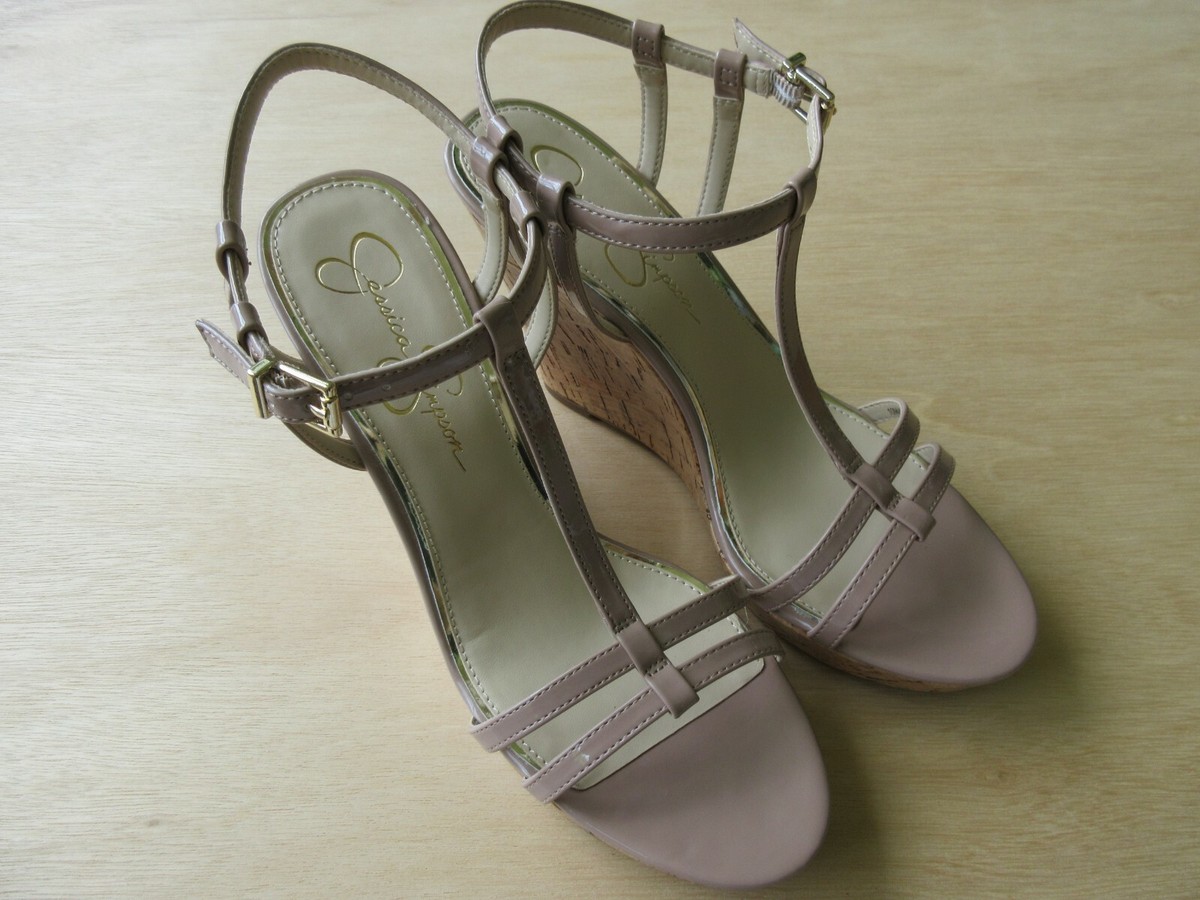 サト ジョジアン  Jessica Simpson JP-Jardina Nude Patent Wedge High Heel