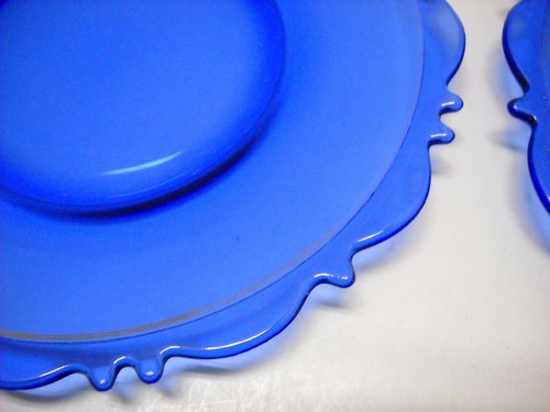 LE Smith Cobalt Glass Mt. Pleasant Shield Luncheon or Salad Plates Set of 5 - Picture 10 of 10