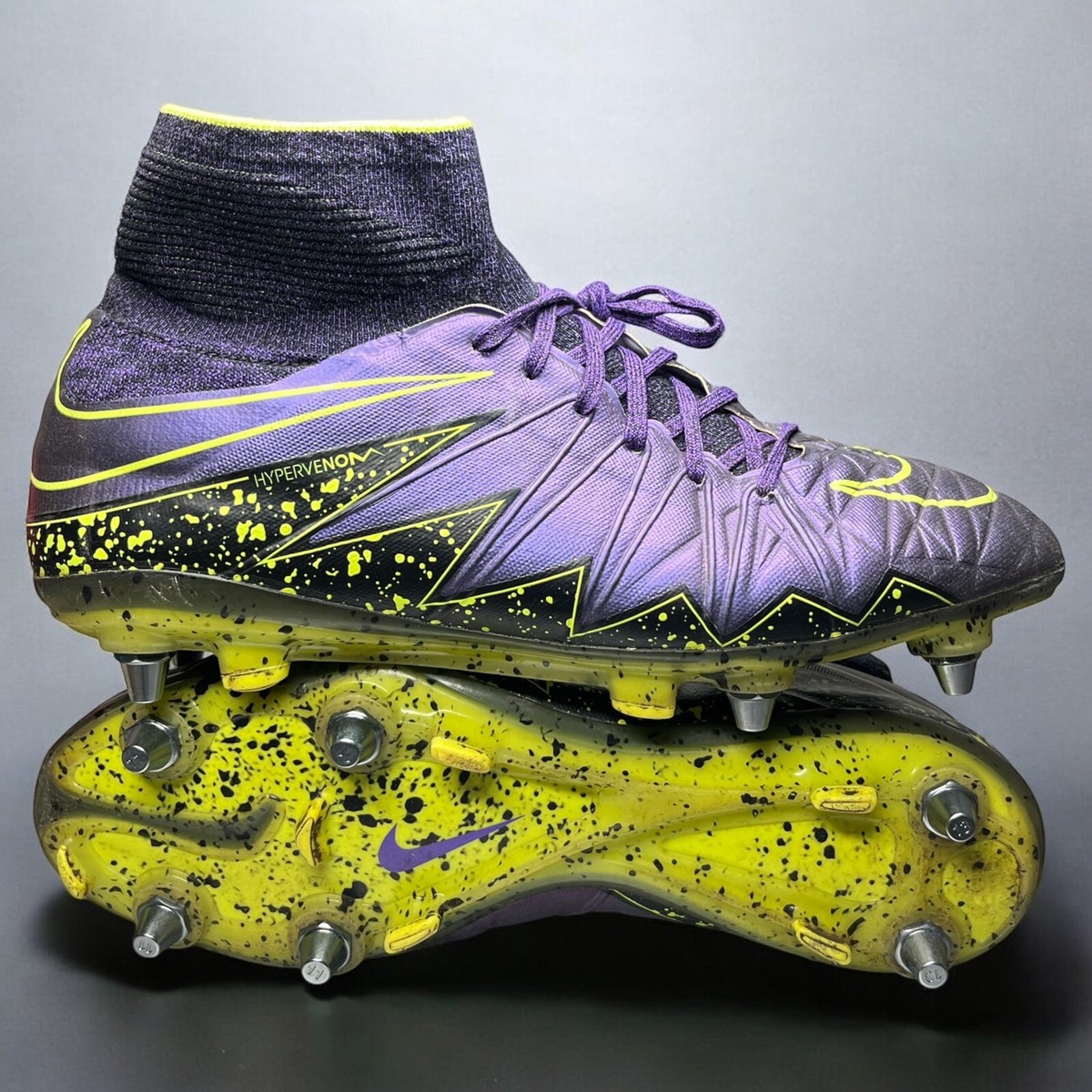 Nike HyperVenom Phantom II SG , Soccer Cleats , US 8