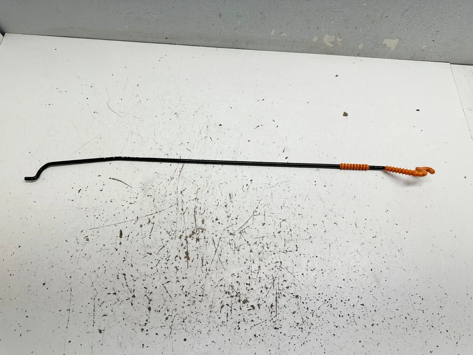 Varilla de medición de aceite de motor Volkswagen Beetle P31077 2011-2018 2,5 L 5C5823363A OEM Foto 4 de 4