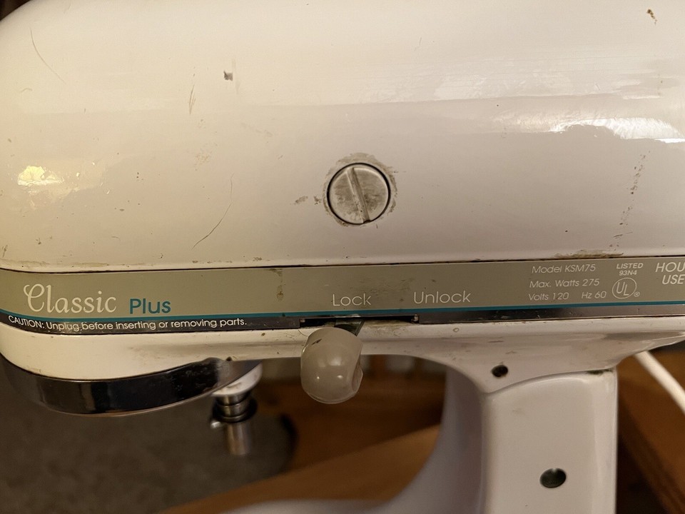 KitchenAid KSM75 Classic Plus TiltHead 4.5 qt Stand Mixer Only White