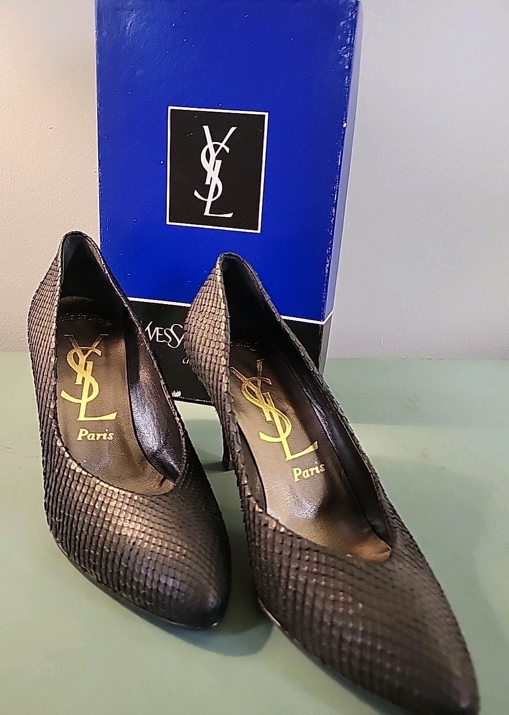 SAINT LAURENT Decolte con tacco Yves St. Laurent vintage YSL pitone nero nuove con scatola taglia 7 5 M Made in Italy