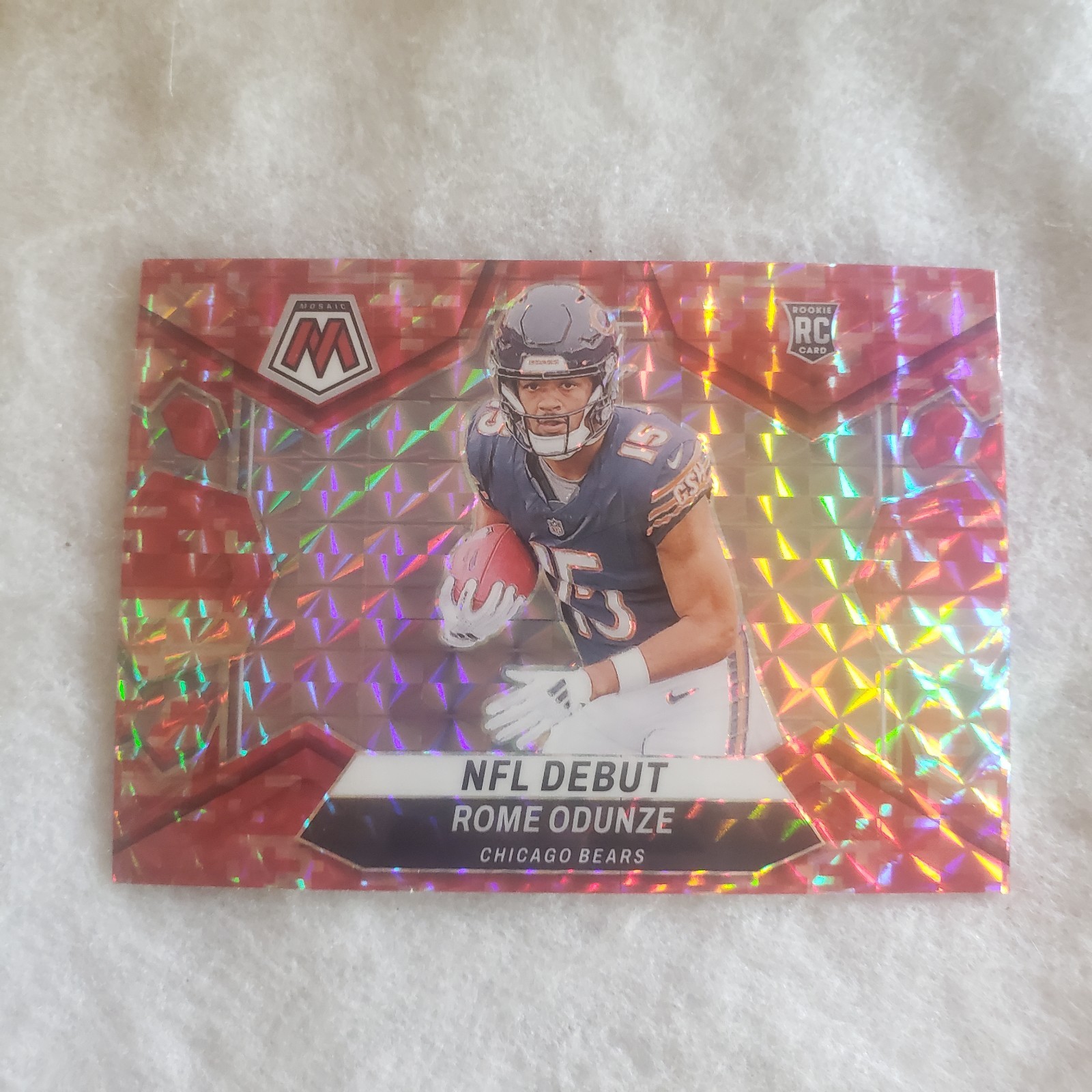 2024 Panini Mosaic Rome Odunze NFL Debut Camo Pink Mosaic Prizm Rookie Card