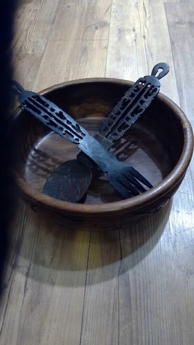 Wooden vintage large handcrafted salad bowl and servers cg l48