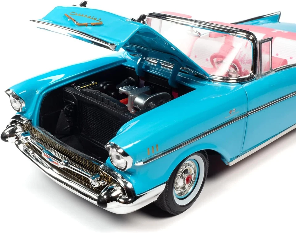 Barbie 1957 Chevy Bel Air Blue 1/18 Scale Die-Cast Car Silver Screen Machines - Image 4 of 4