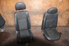 BFD085056 2011 LAND ROVER DEFENDER 90 2.4 TDCI FRONT SEATS HALF LEATHER