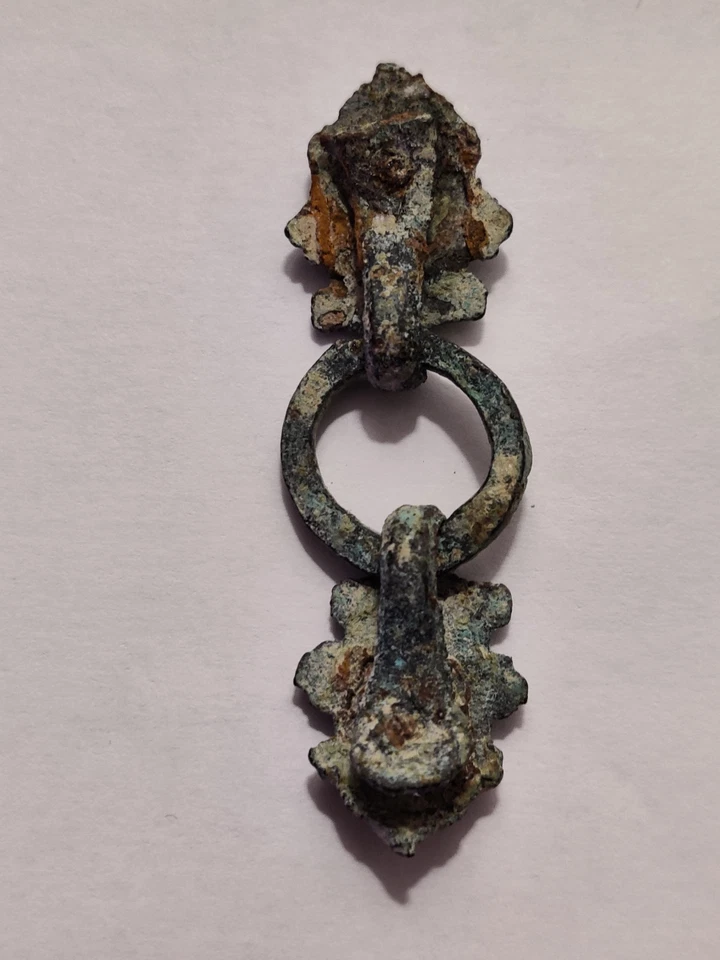 Objet Médiéval En Bronze A Identifier - Photo 2/2